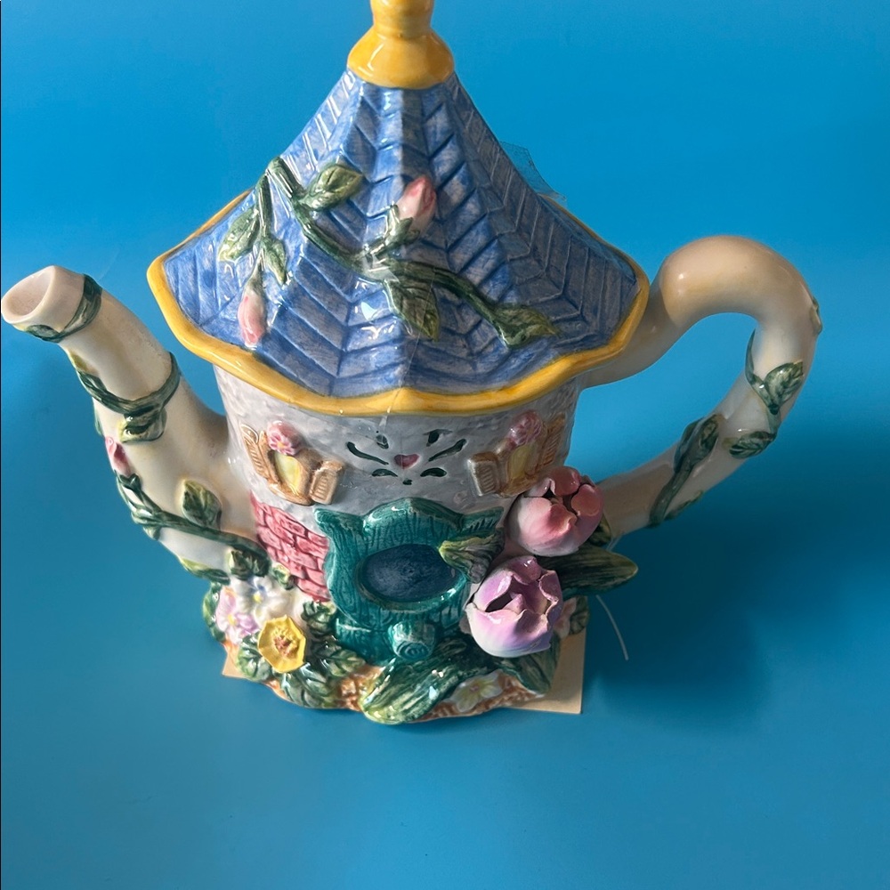 Charming Cottage Teapot with Floral Accents - Picture 7 of 13